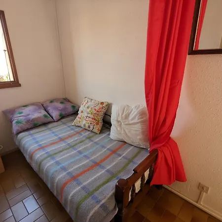 Villa T3 Mezzanine Climatisee, Proche Plage, Parking Et Terrasse - 6 Pers - Fr-1-797-56 Port-la-Nouvelle